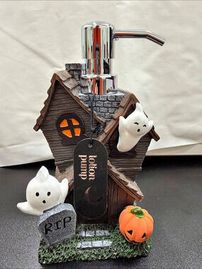 bioaqua Halloween Haunted House Soap Dispenser